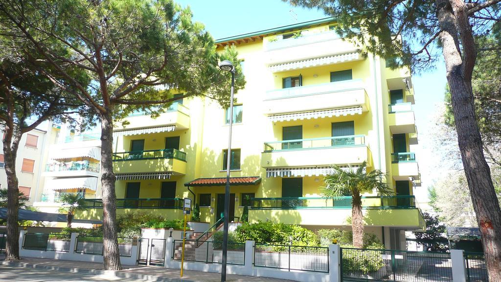 Residence Pineta - Agenzia Cocal Caorle Kültér fotó