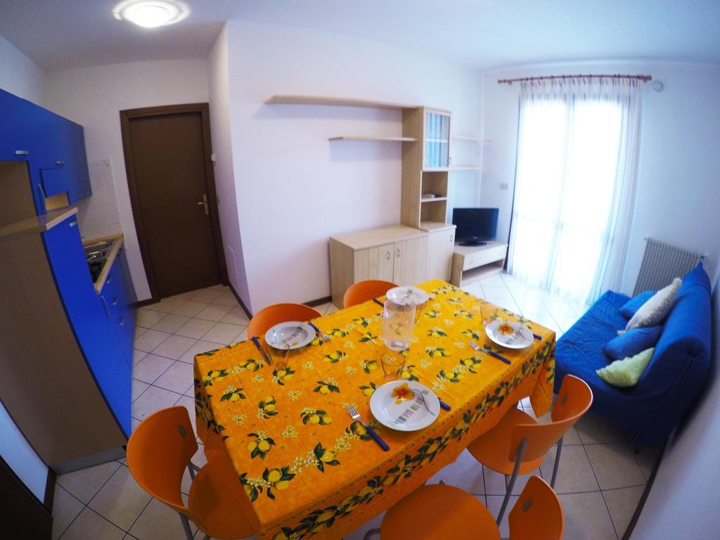 Residence Pineta - Agenzia Cocal Caorle Szoba fotó